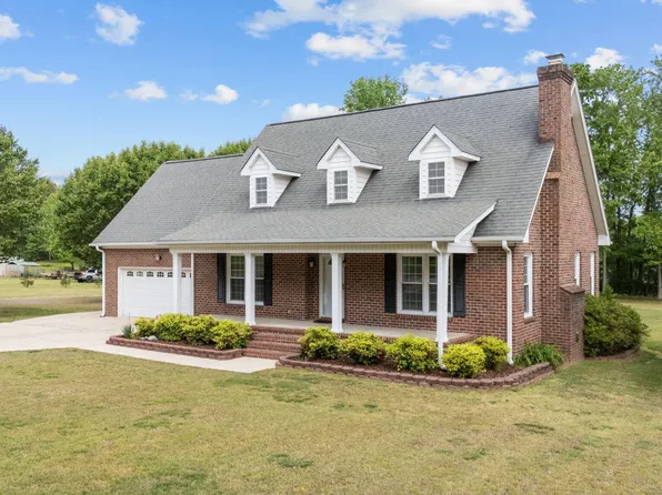 114 W Quailridge Rd, Oxford, NC 27565