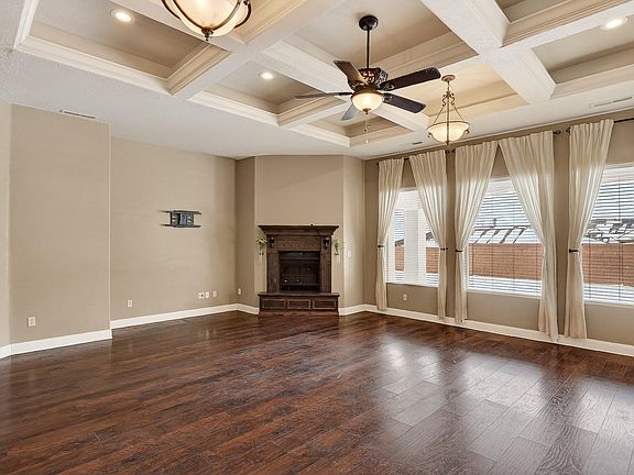 5th image of 1055 E Mill Hollow Way