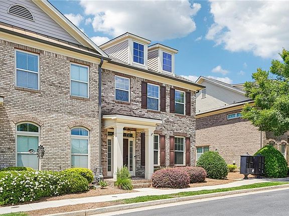3rd image of 4199 Baverton Dr