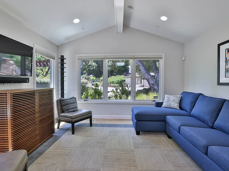 1705 Granger Ave — Photo 14
