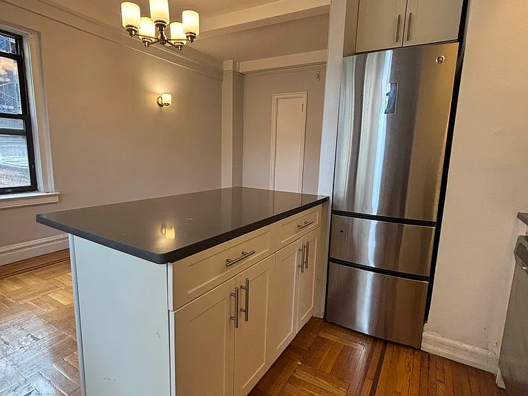133 W 71st St #6D — Photo 8