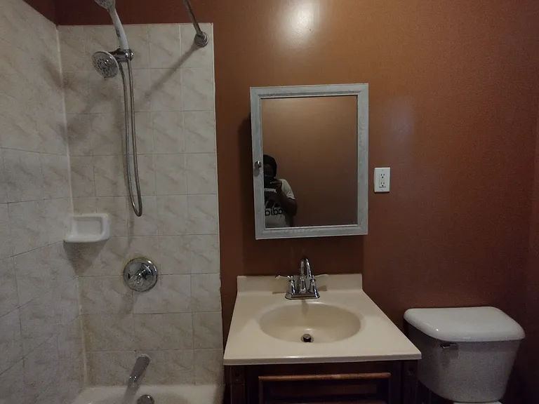 1478 E 93rd St #1 — Photo 34