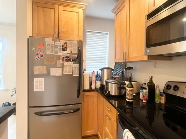 55 Magazine St APT 32