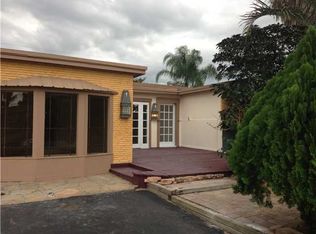 921 N 74th Ter, Hollywood, FL 33024