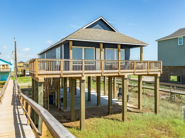 4835 Bluewater Dr, Freeport, TX 77541