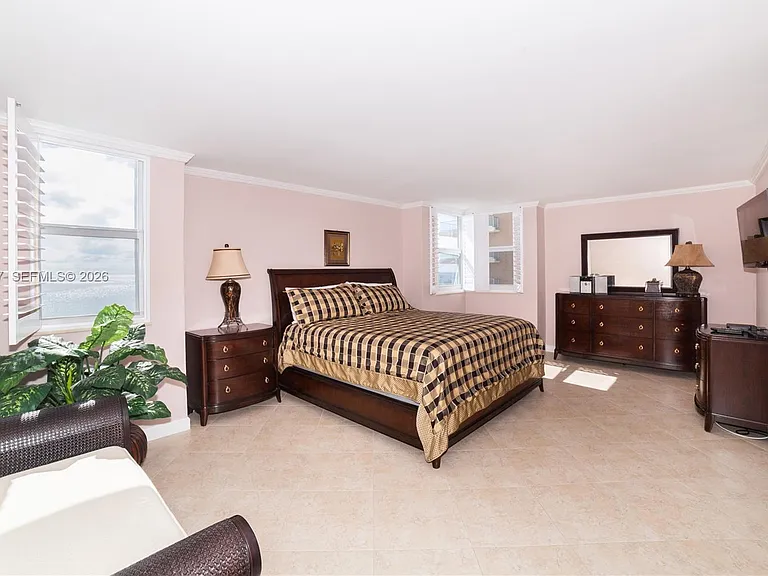 1904 S Ocean Dr #604 — Photo 11