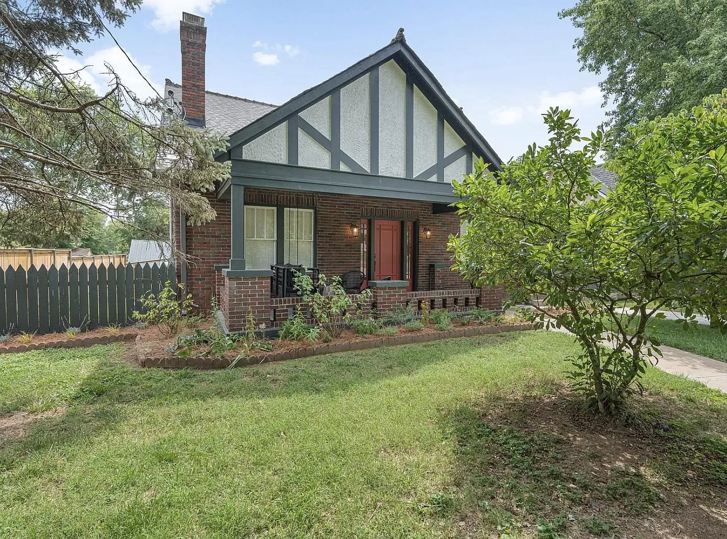 Fairwin Ave, Nashville — Photo 1