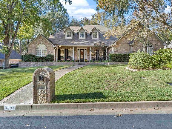3rd image of 3631 Canyon Creek Cir
