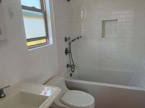 5th image of 12535 Walsh Ave