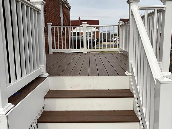 2nd image of 1821 Weyburn Rd