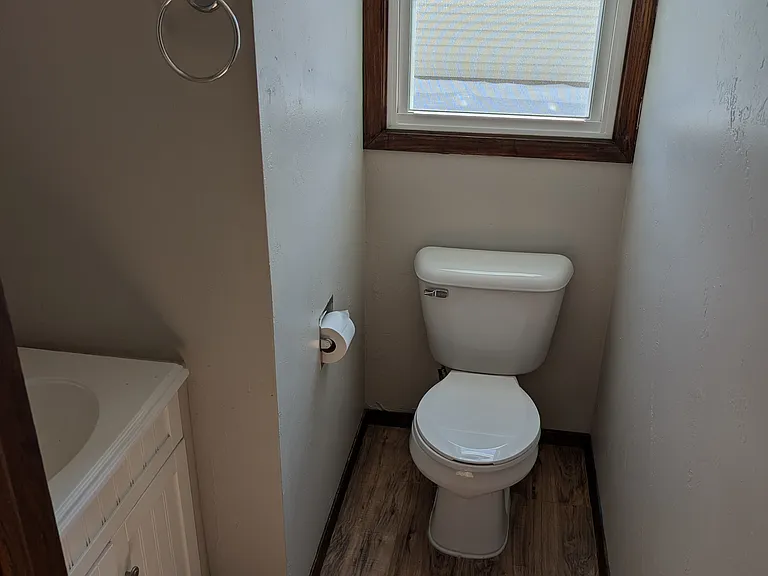 3603 Crestview Dr — Photo 6