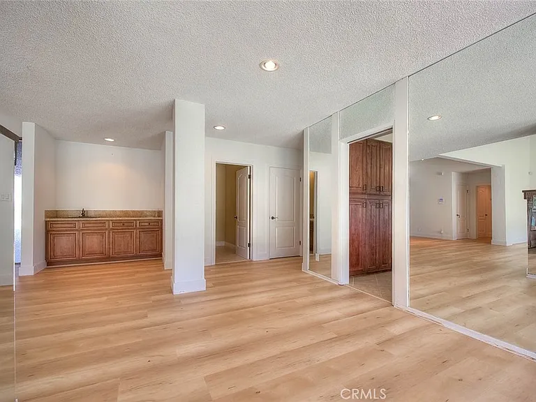 16612 Park Lane Cir — Photo 14