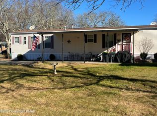 255 Lower Pmhe North Dr, East Stroudsburg, PA 18302