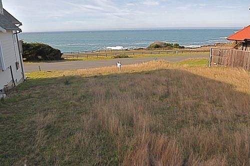 Lot and view of ocaen