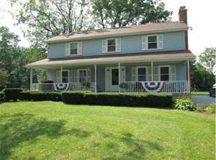 4552 Peet St, Middleport, NY 14105