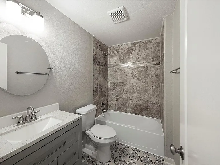 2526 Appian Way #4 — Photo 15