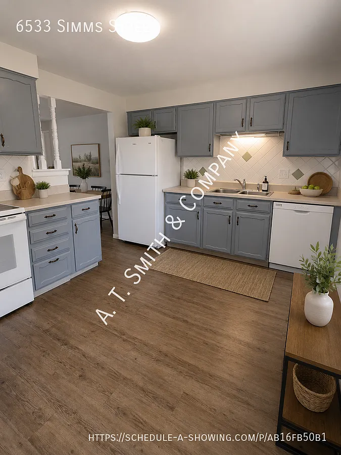 4-Bedroom Ranch Home in Arvada Housing Vouchers Accepted - Available Now — Photo 4