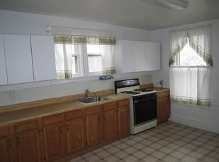 415 W High St #B, Nazareth, PA 18064