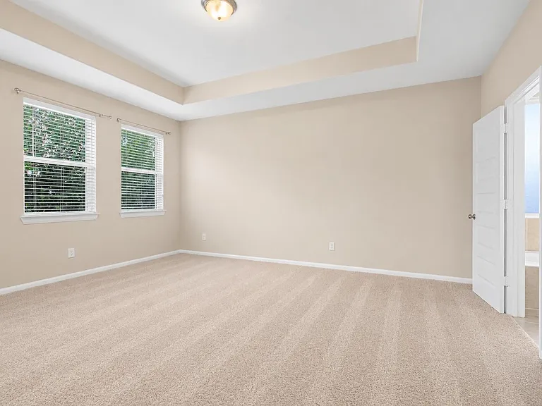 22503 Miramar Bend Dr — Photo 33