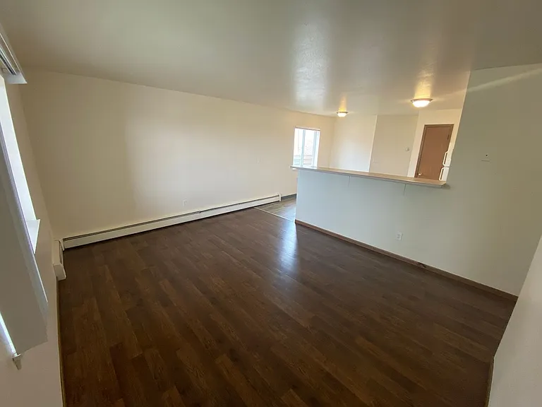 2415 Eureka St — Photo 9
