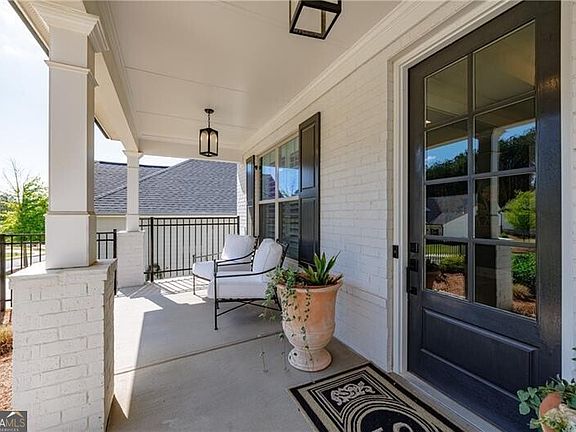 3rd image of 439 Northside Dr