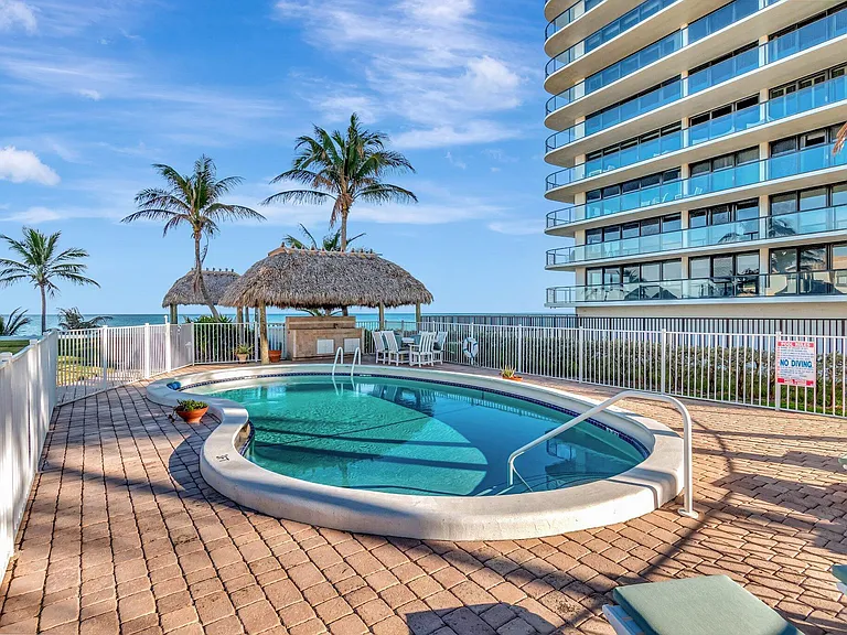 2711 S Ocean Blvd #20 — Photo 31