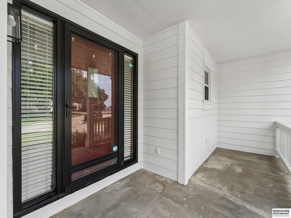 4th image of 14051 Ellison Ave