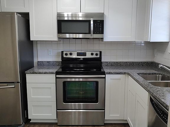 3rd image of 544 Grouse Ct