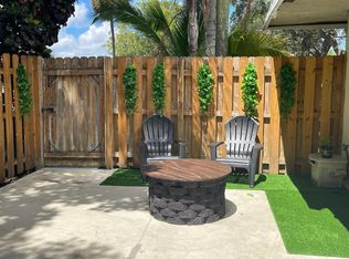 703 Miramar Ln, Palm Beach Gardens, FL 33410