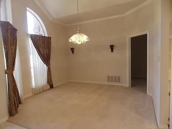 5th image of 6213 Westover Dr