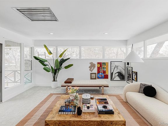 4th image of 3611 S Hillcrest Drive