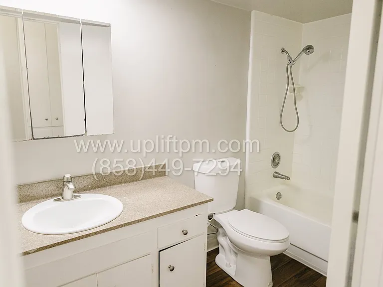 VILLA DEL CERRO — Photo 15