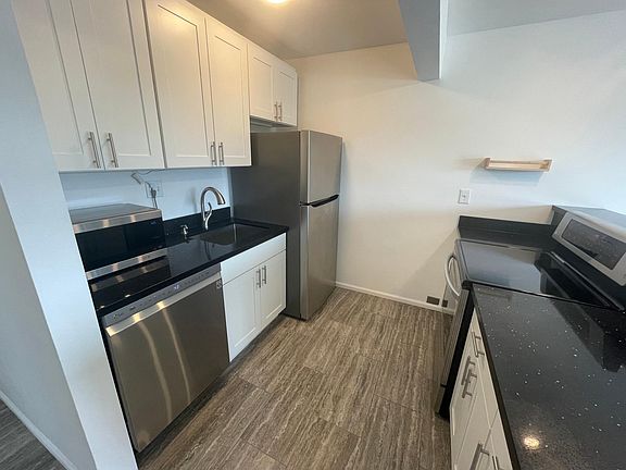 2nd image of 3245 14th Ave W #5