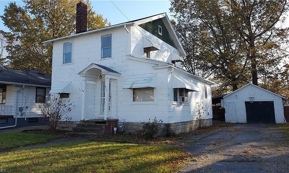 1st image of 817 W 23rd St