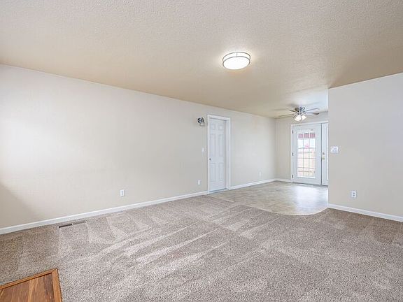 5th image of 1521 Alder Ave #A