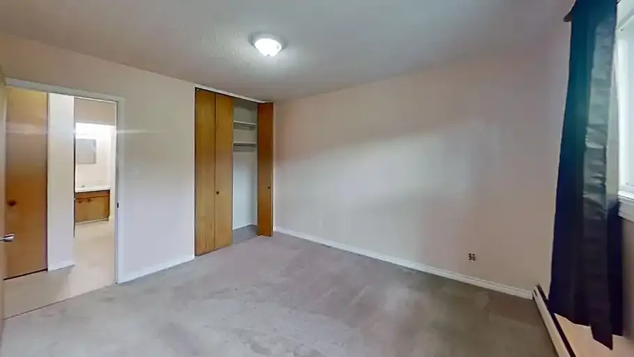 2 bed, 1.0 bath, $1,300 — Photo 4