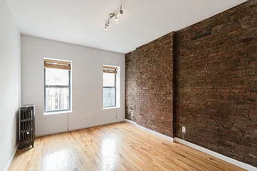 Rented by Bryan L Rozencwaig, LREB