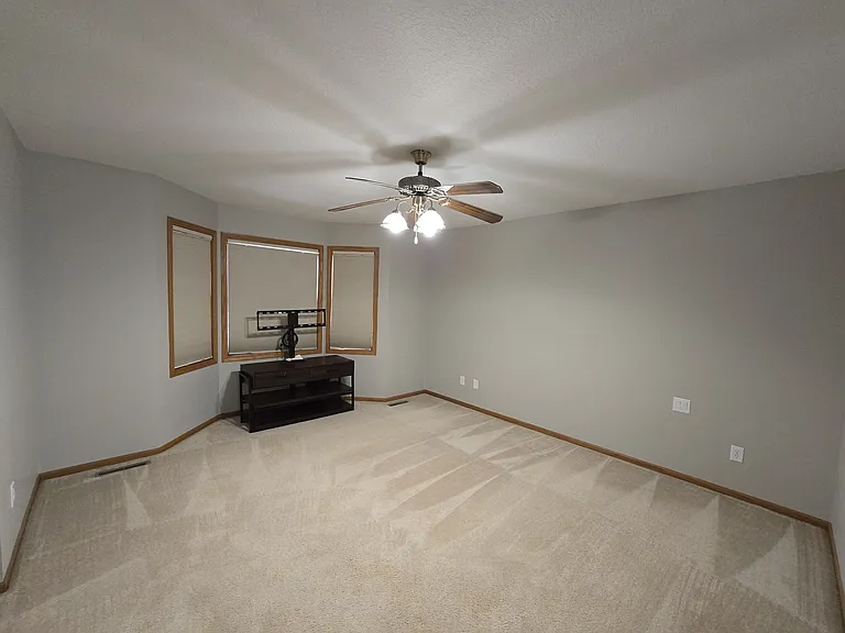 4710 Donald Dr — Photo 34