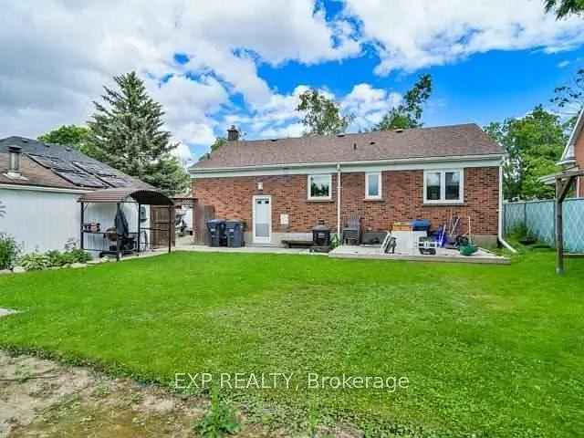 Building Photo - 32A Guest St #BASEMENT