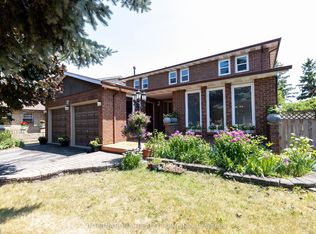 17 Southview Dr, Vaughan, ON L4K2K8