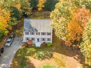 13 Old Fort Ln, Dunbarton, NH 03046