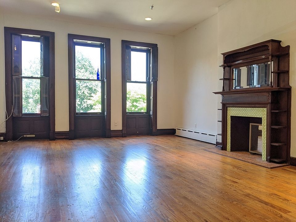 1st image of 40 W 120th St #3R