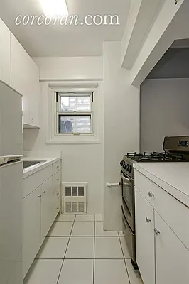 Rented by Corcoran | media 35