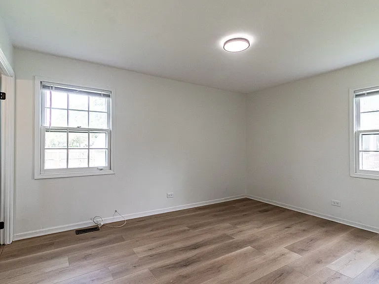 1075 Aspen Dr — Photo 14