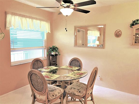 4th image of 68 Royal Oak Ct