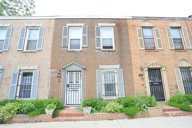 1415 S Capitol St SW photo 1