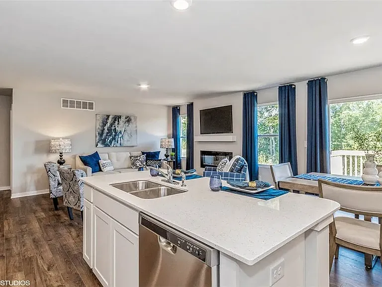1407 NE Crossing Oaks Dr — Photo 18