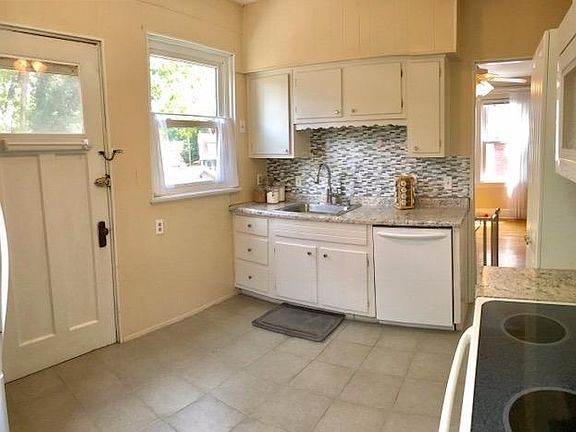 4th image of 2606 Sheridan Dr