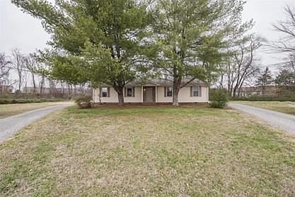 1st image of 365 Creekwood Ct #1