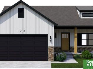 6862 Flint Dr, Papillion, NE 68133